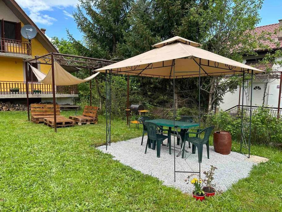 Cosy Mountain Villa In Nizepole Bitola Buitenkant foto
